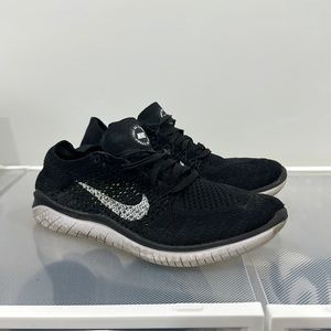 Women’s Nike fly knit runner